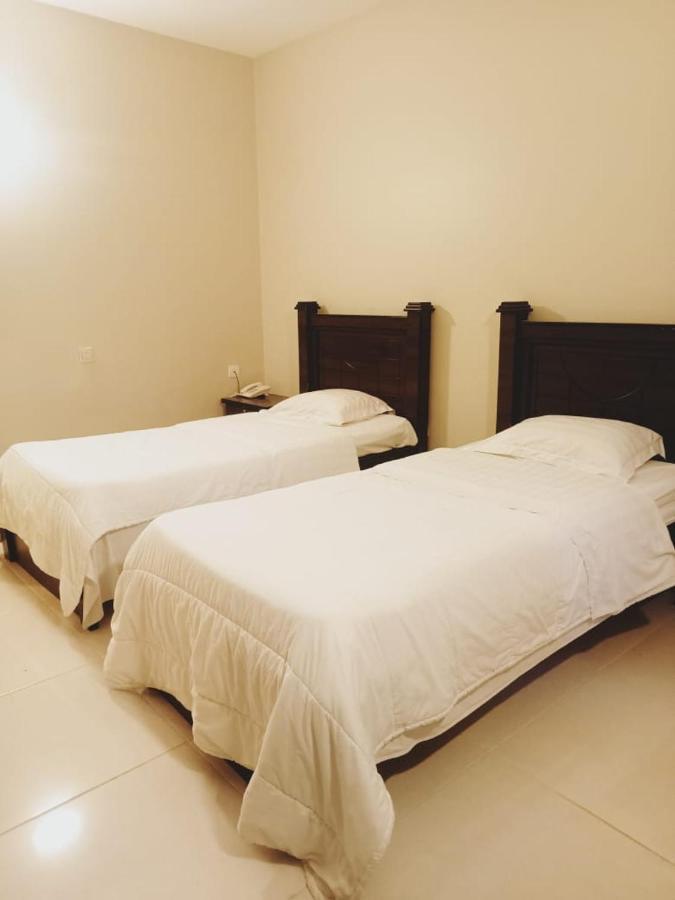 Aliqbal Hotel อัลโคห์บาร์ ภายนอก รูปภาพ