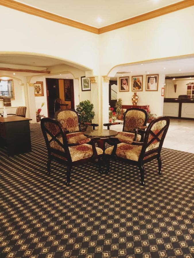 Aliqbal Hotel อัลโคห์บาร์ ภายนอก รูปภาพ
