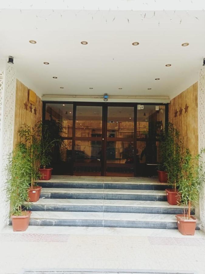 Aliqbal Hotel อัลโคห์บาร์ ภายนอก รูปภาพ